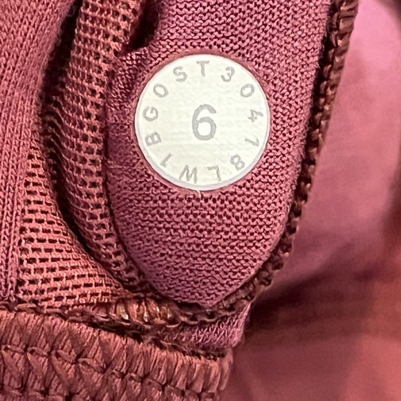 Lululemon • Moment to Movement 2-in-1 Tank Top Misty Merlot - 6 - Picture 10 of 14